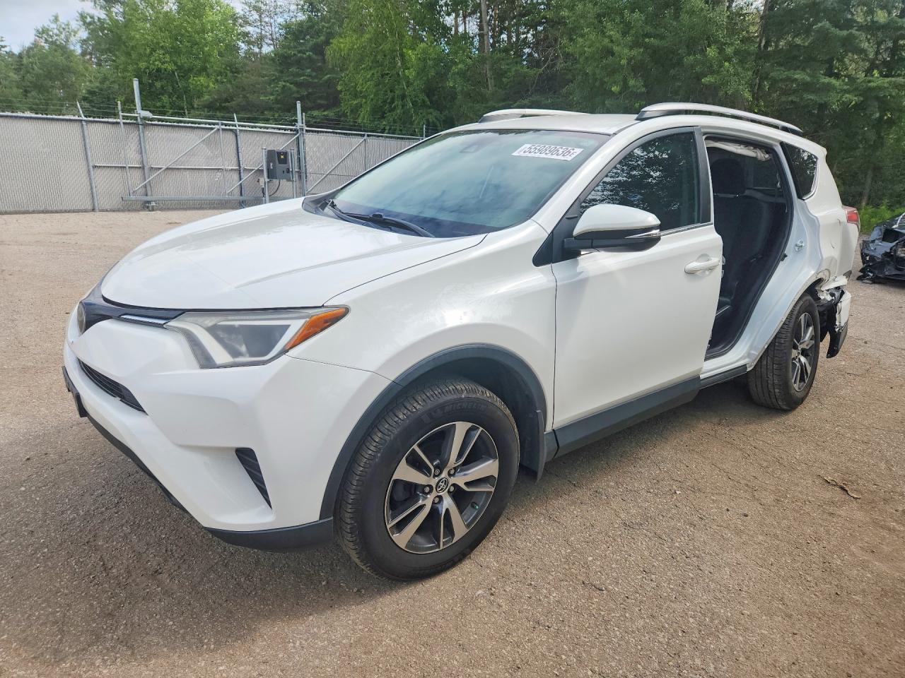 2018 Toyota Rav4 Le - zdjęcie główne