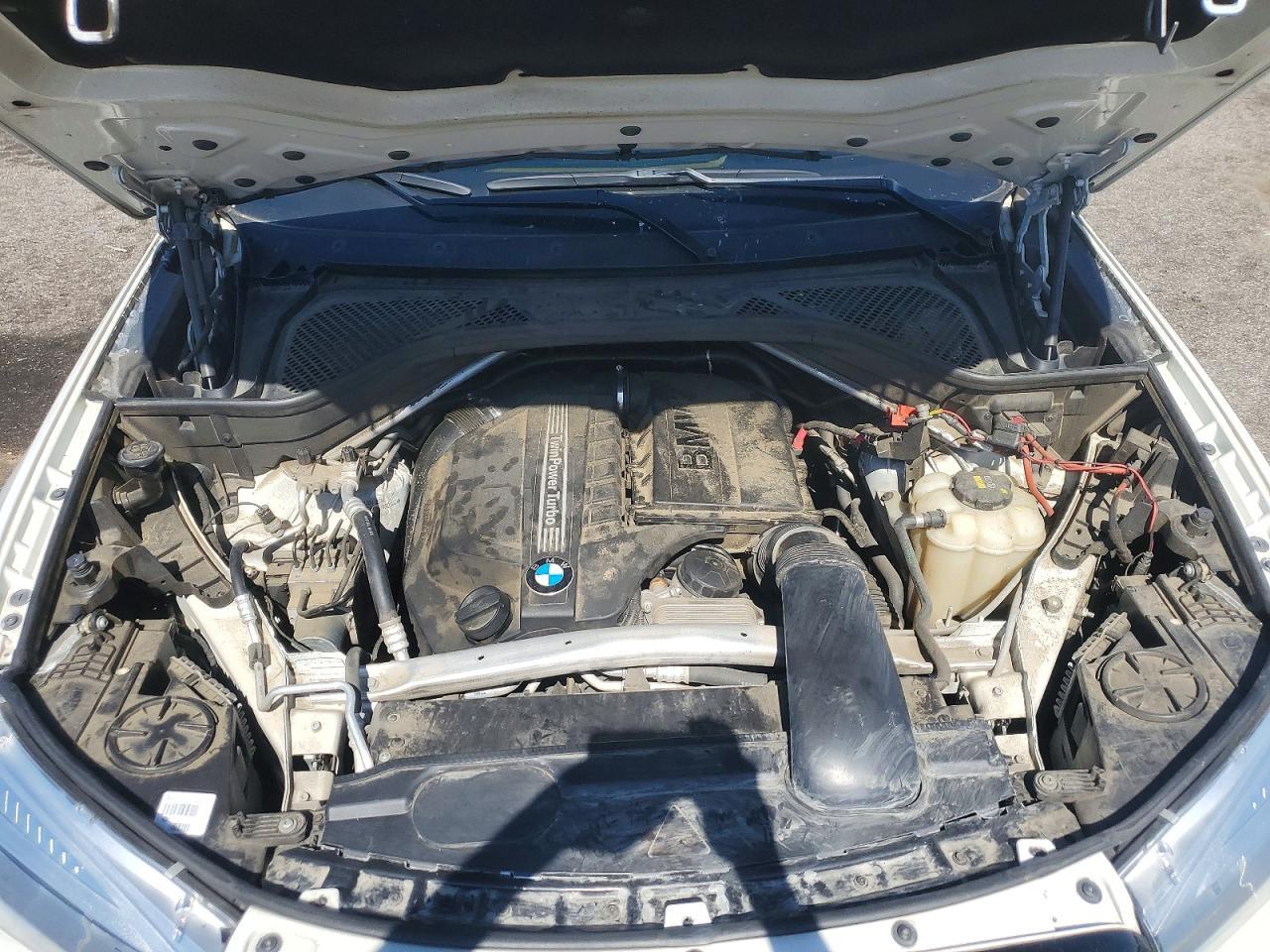 2016 BMW X6 xDrive35I - zdjęcie 11