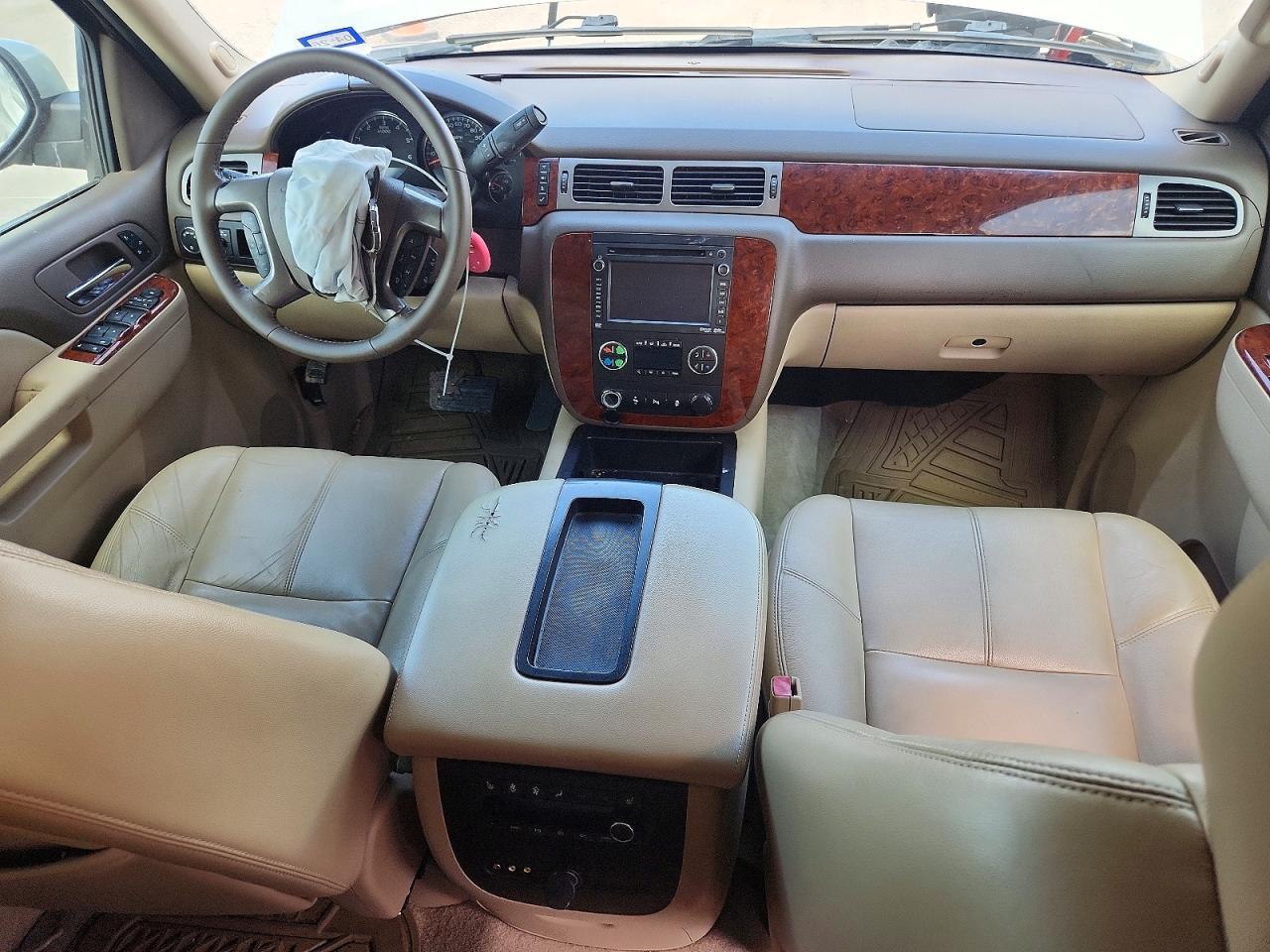 2013 Chevrolet Tahoe C1500 Lt - zdjęcie 8