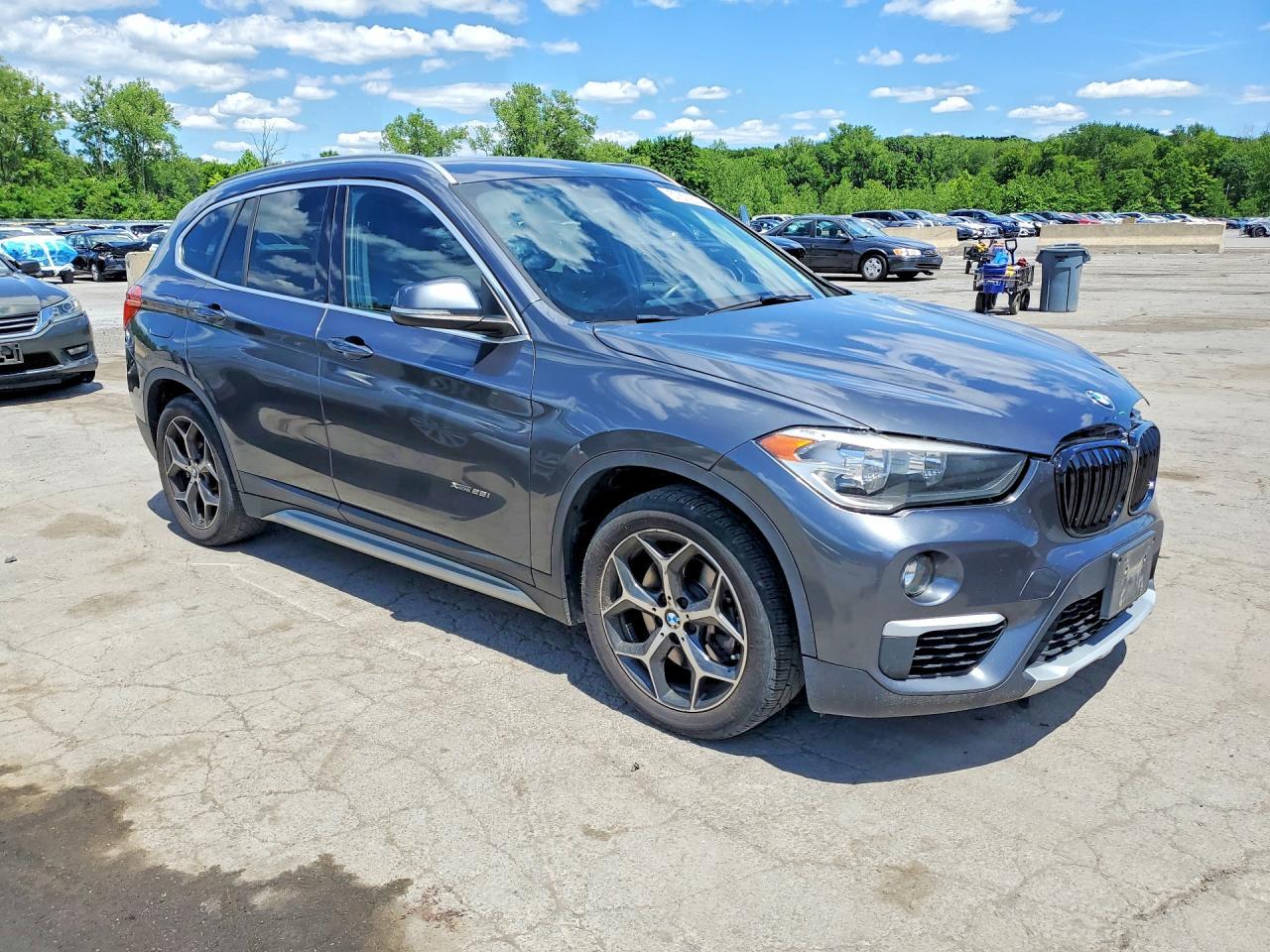 BMW X1 - zdjęcie 4