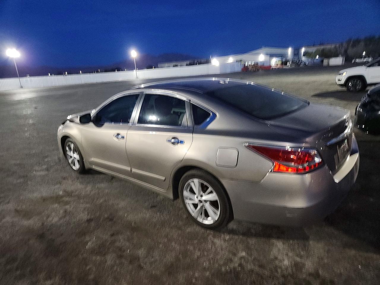 2015 Nissan Altima 2.5 Sv - zdjęcie 2