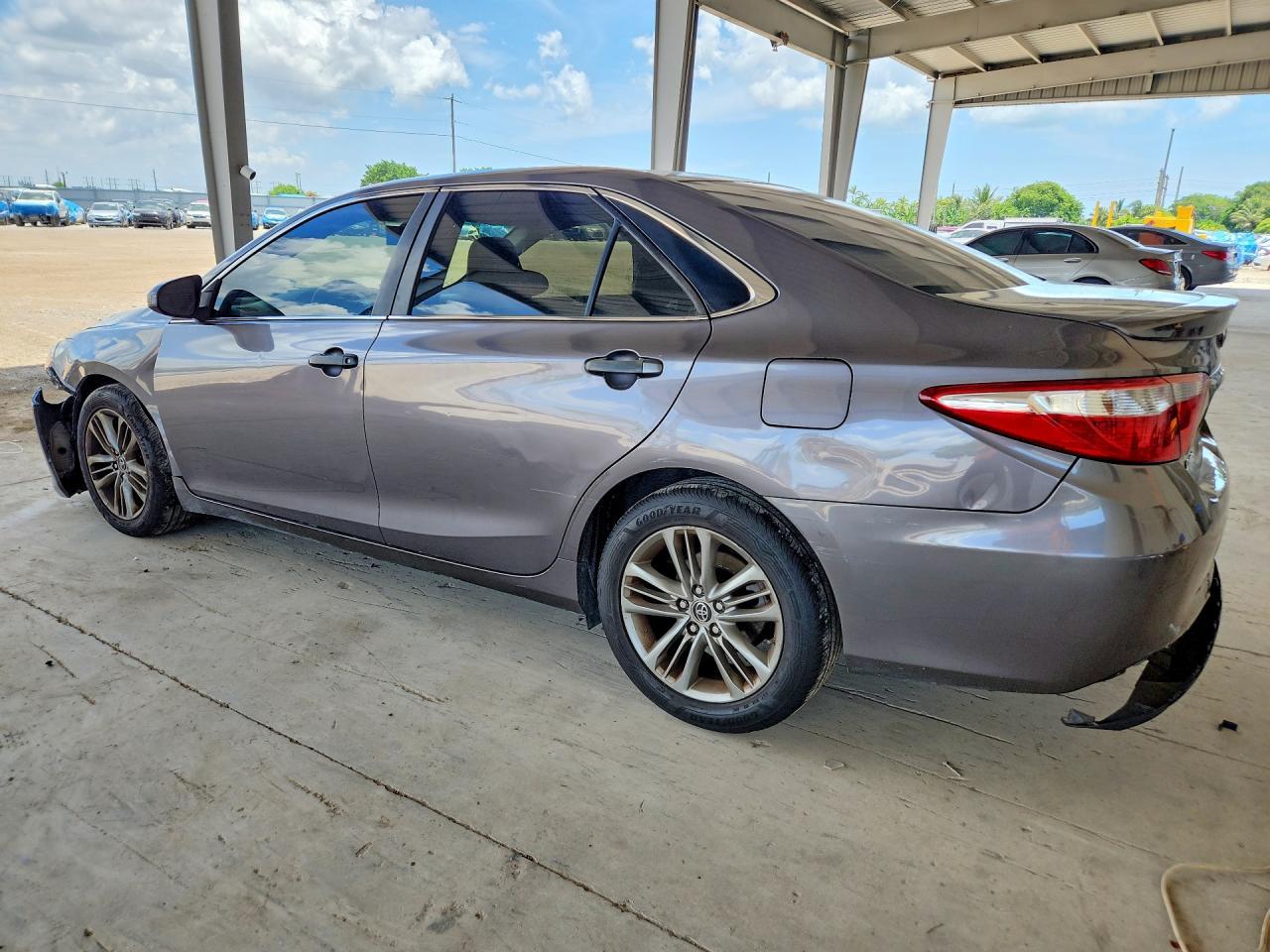 2015 Toyota Camry Se - zdjęcie 2