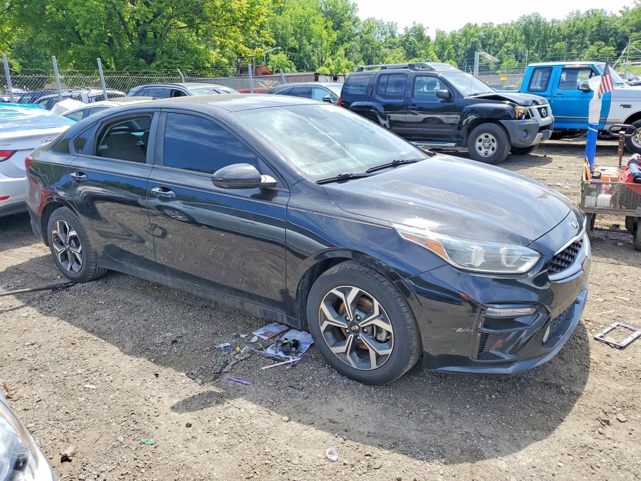 2019 Kia Forte Lxs - zdjęcie 4