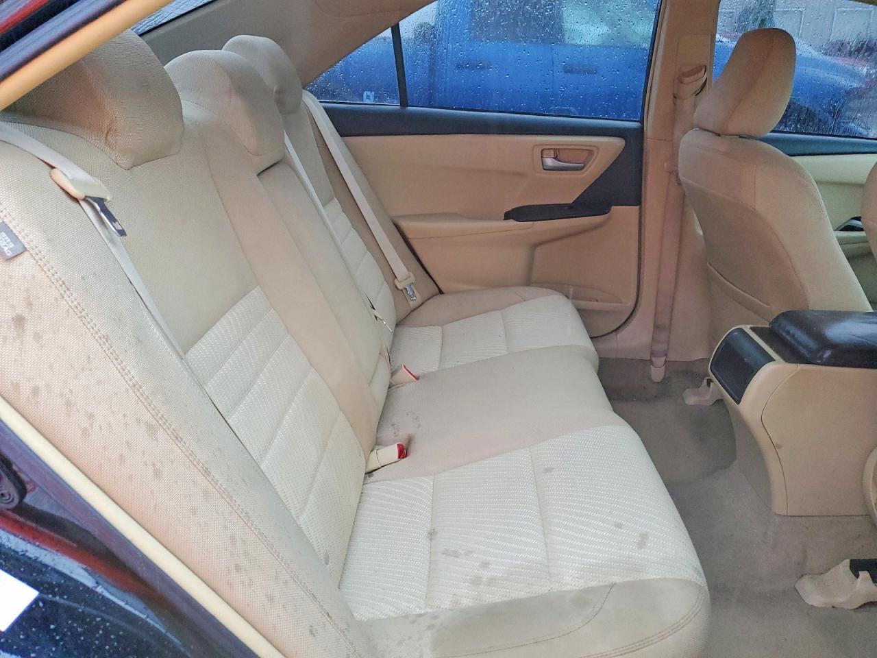2015 Toyota Camry Le - zdjęcie 10