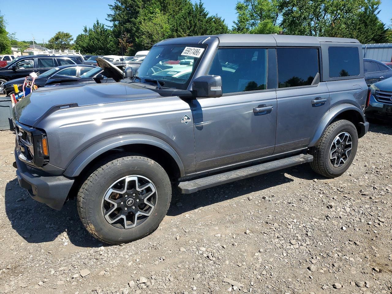 2024 Ford Bronco Outer Banks - zdjęcie główne