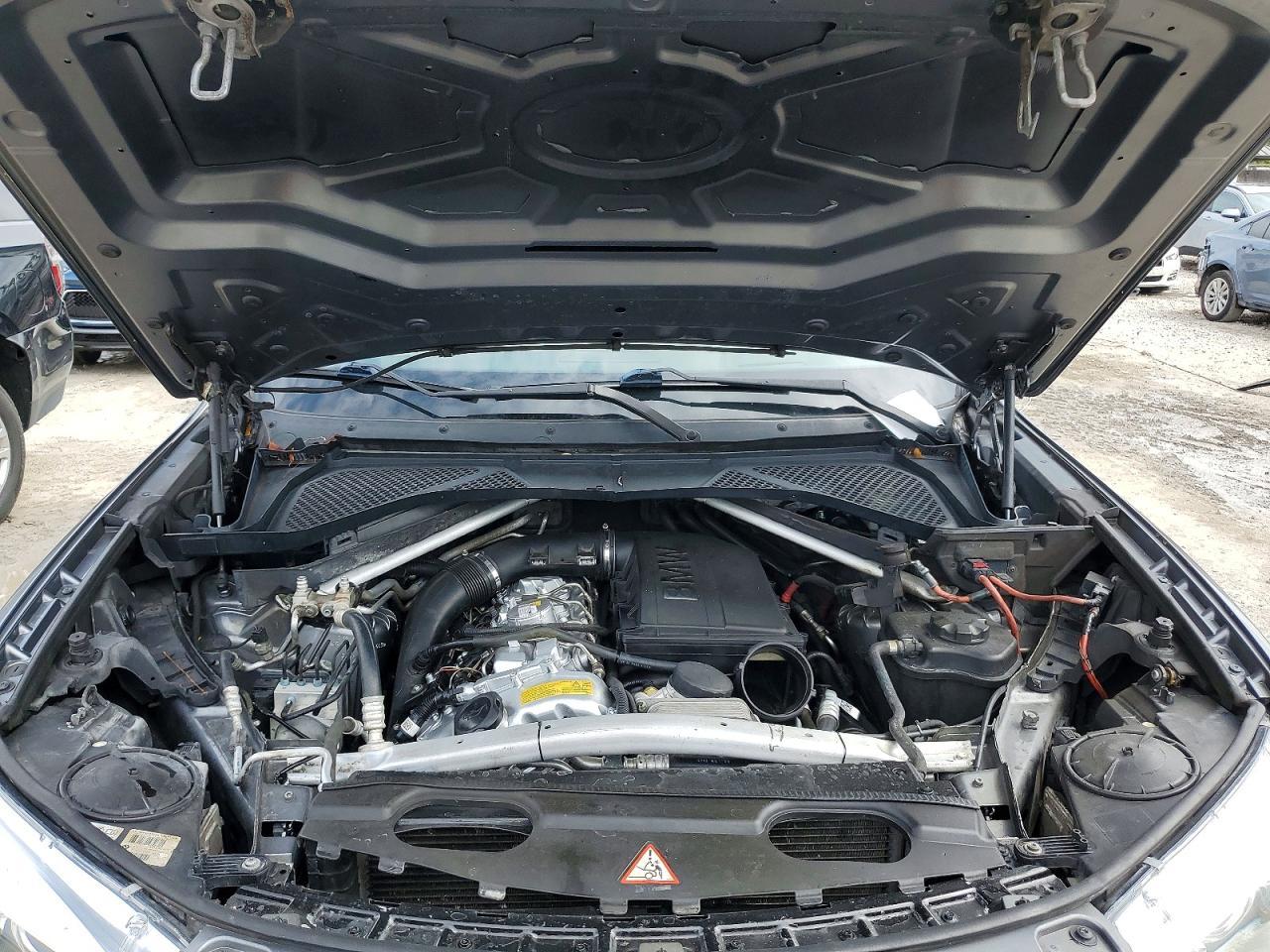 2016 BMW X5 xDrive35I - zdjęcie 12
