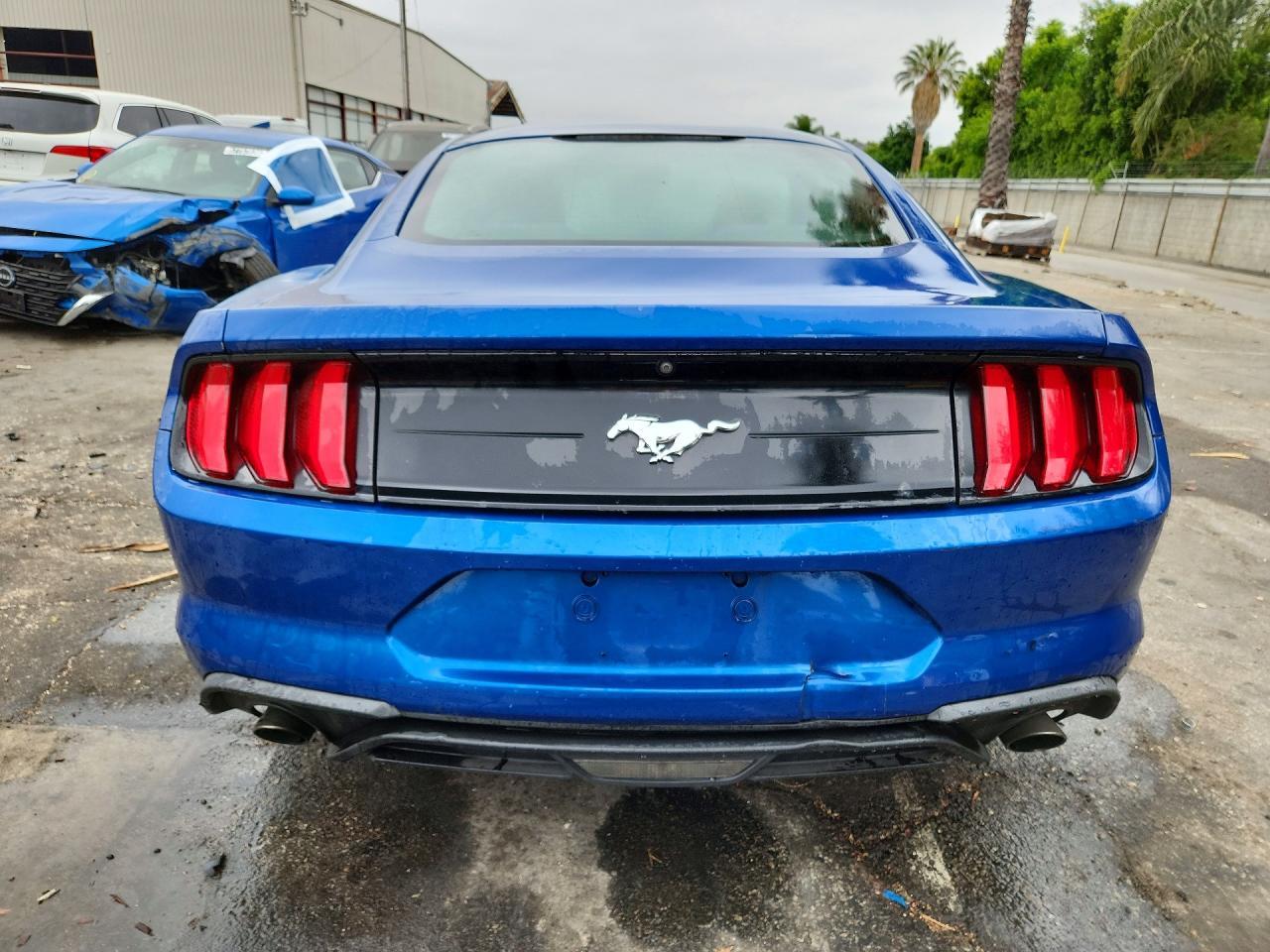2018 Ford Mustang - zdjęcie 6