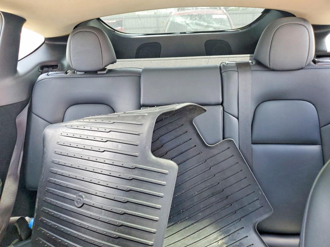 2022 Tesla Model Y - zdjęcie 10