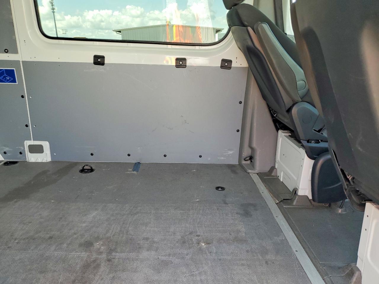 2017 Mercedes-Benz Sprinter 2500 - zdjęcie 11