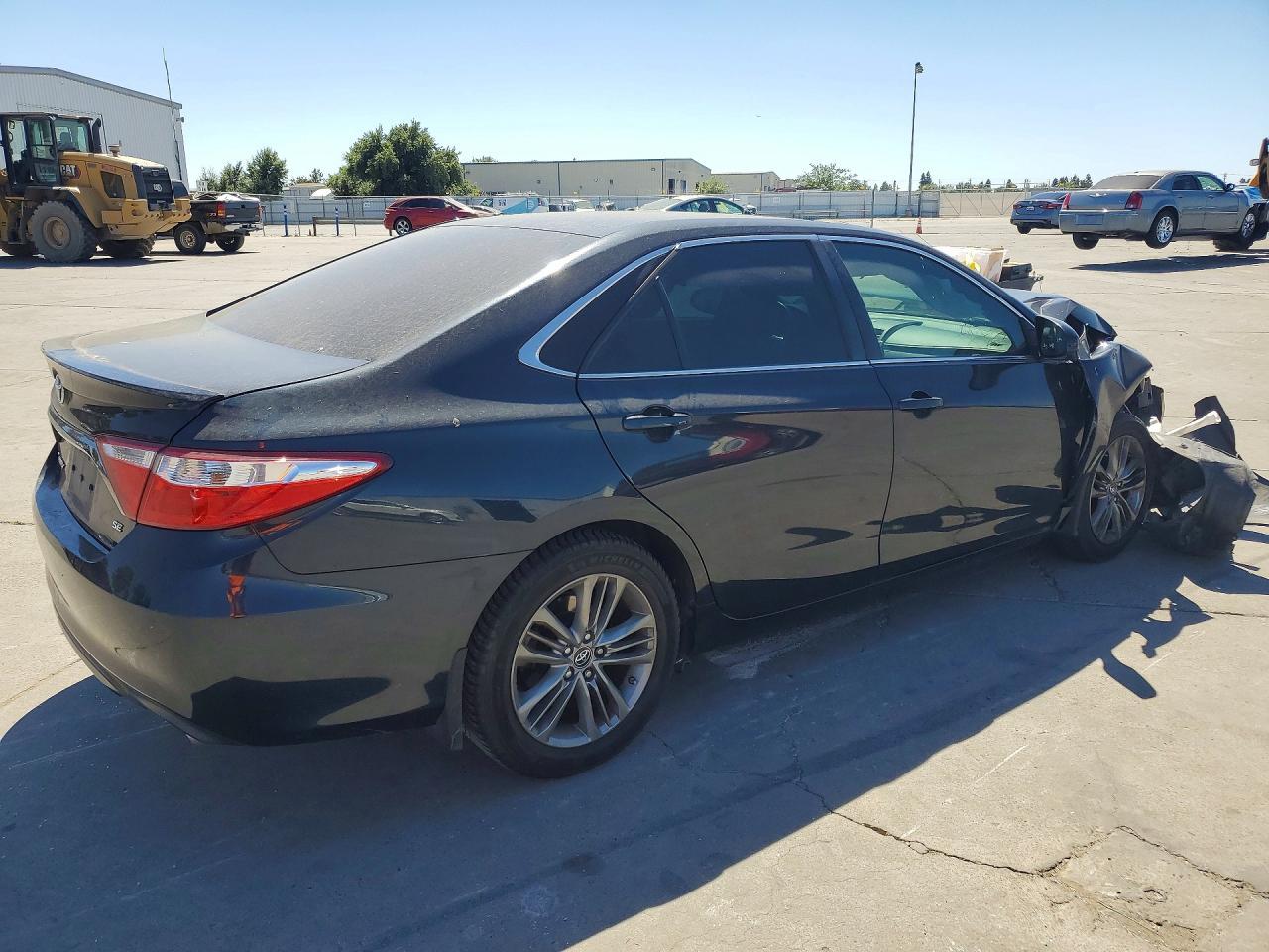 2017 Toyota Camry Se - zdjęcie 3