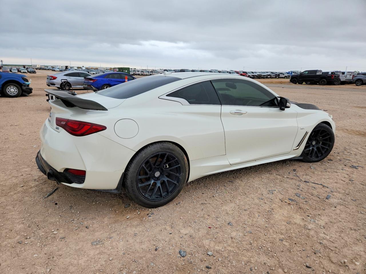 Infiniti Q60 - zdjęcie 3