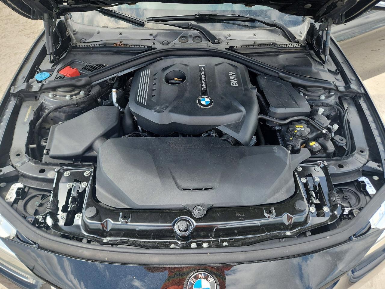 2017 BMW 330 I - zdjęcie 11