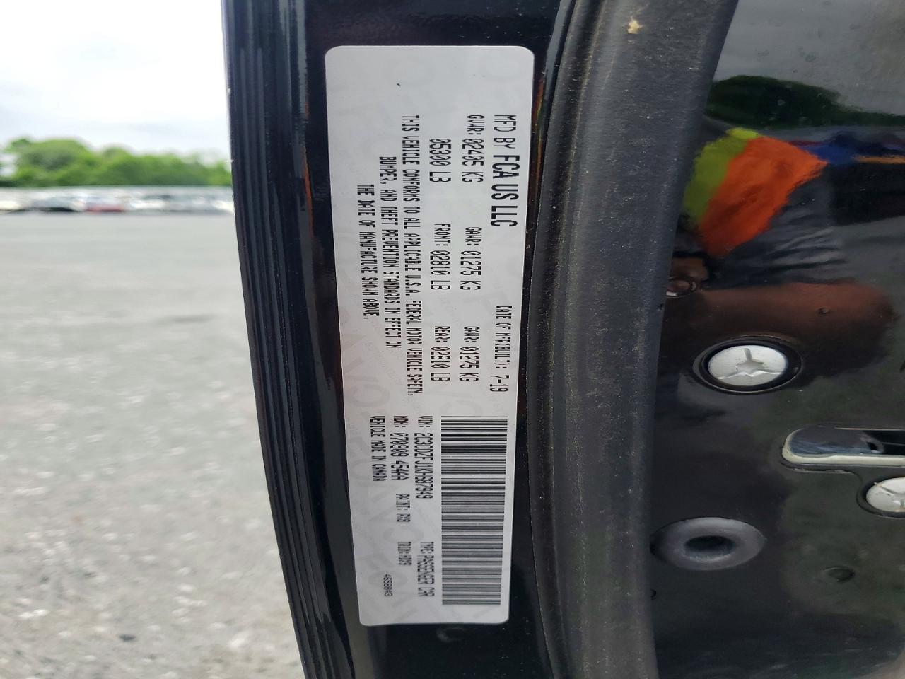 2019 Dodge Challenger R - zdjęcie 12