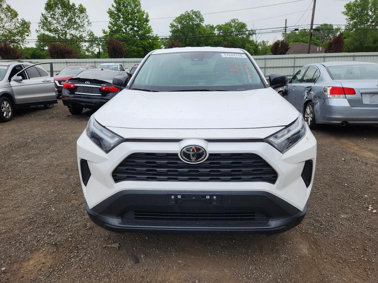 2024 Toyota Rav4 Le - zdjęcie 5