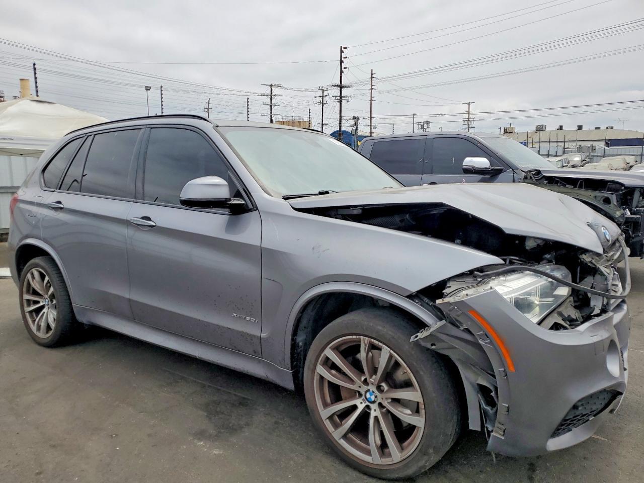 2017 BMW X5 xDrive50I - zdjęcie 4