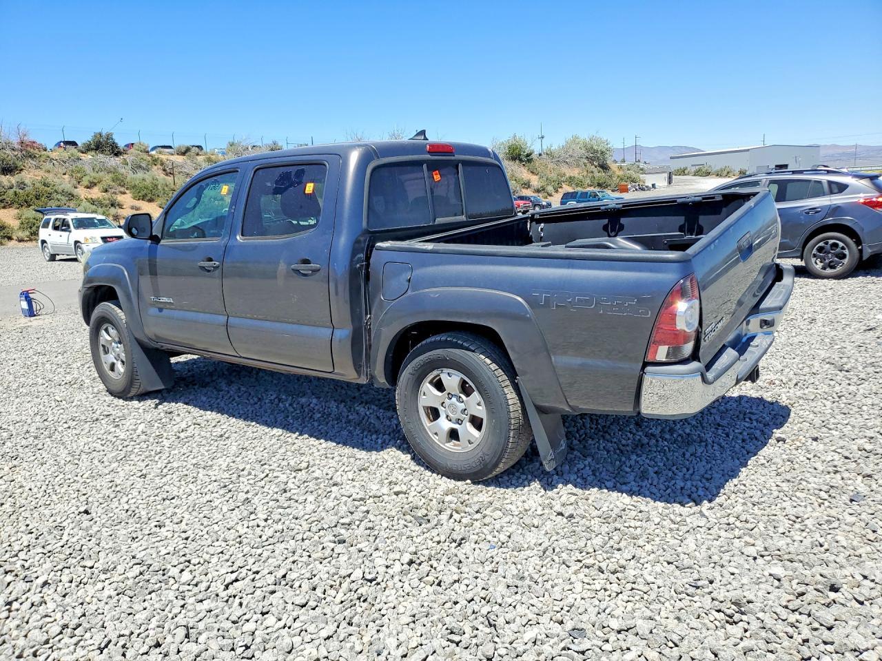 2014 Toyota Tacoma Double Cab - zdjęcie 2