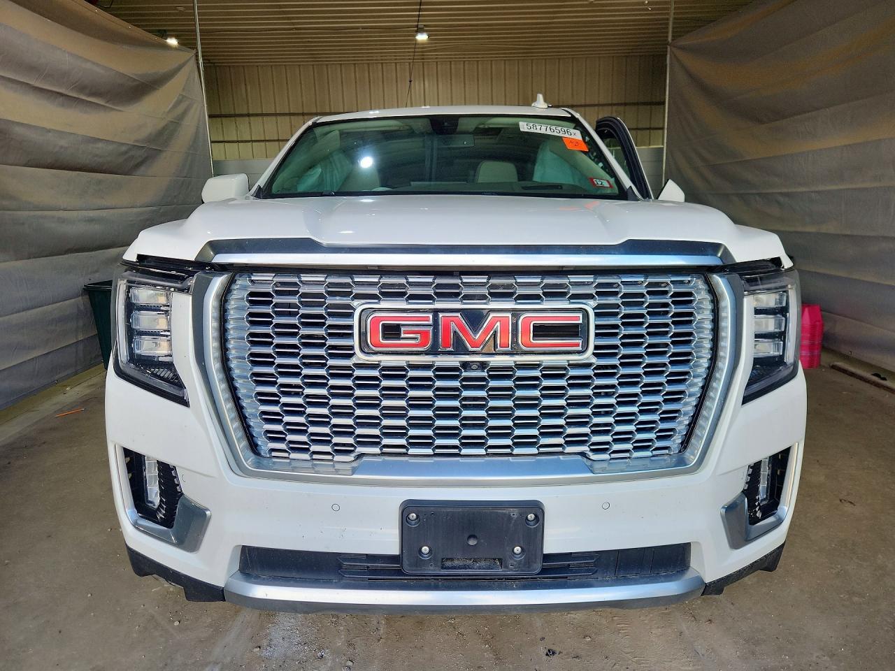 2021 GMC Yukon Xl Denali - zdjęcie 5