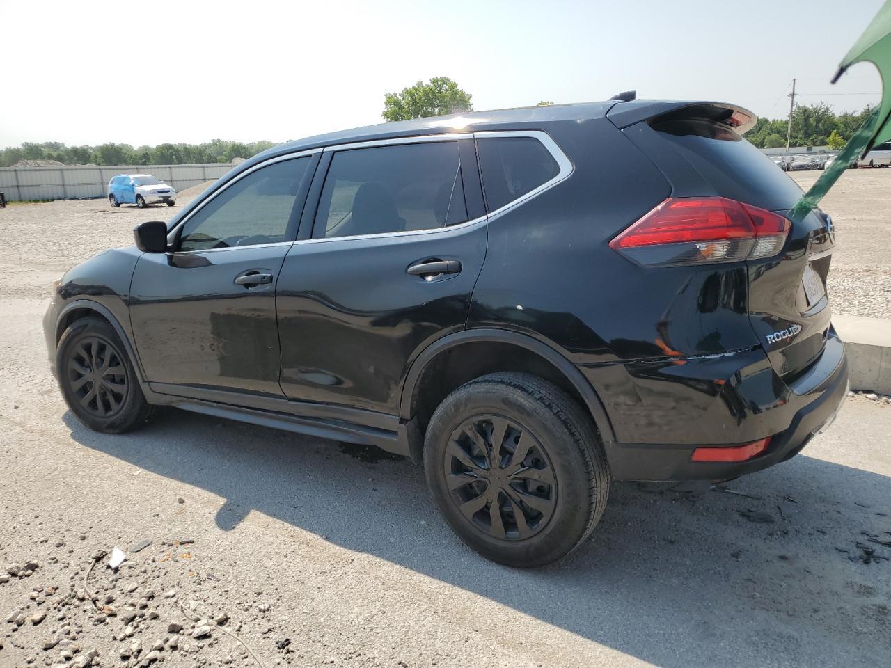 2017 Nissan Rogue S - zdjęcie 2