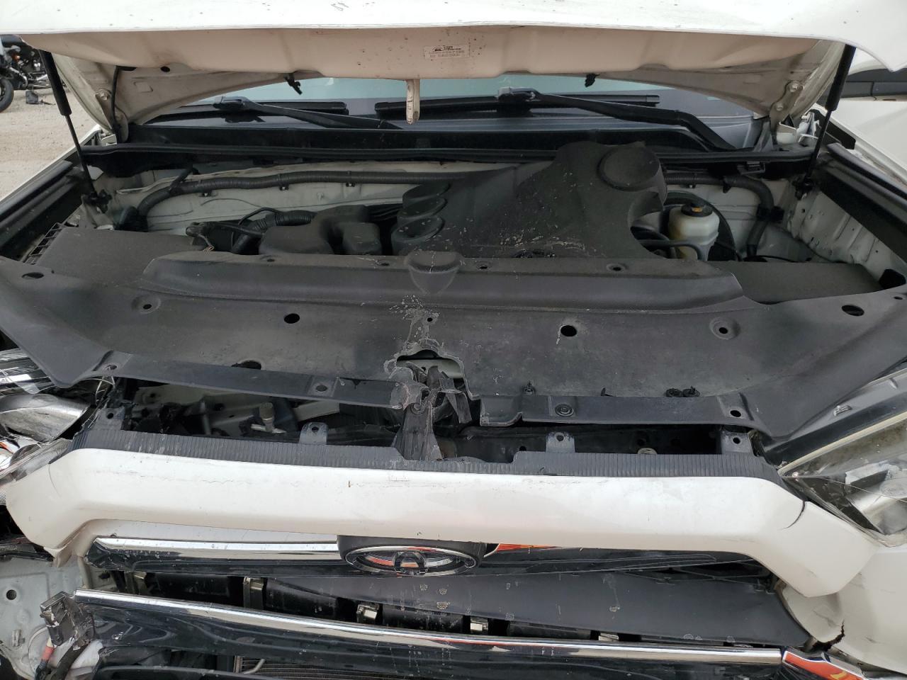 2016 Toyota 4Runner Sr5 - zdjęcie 13