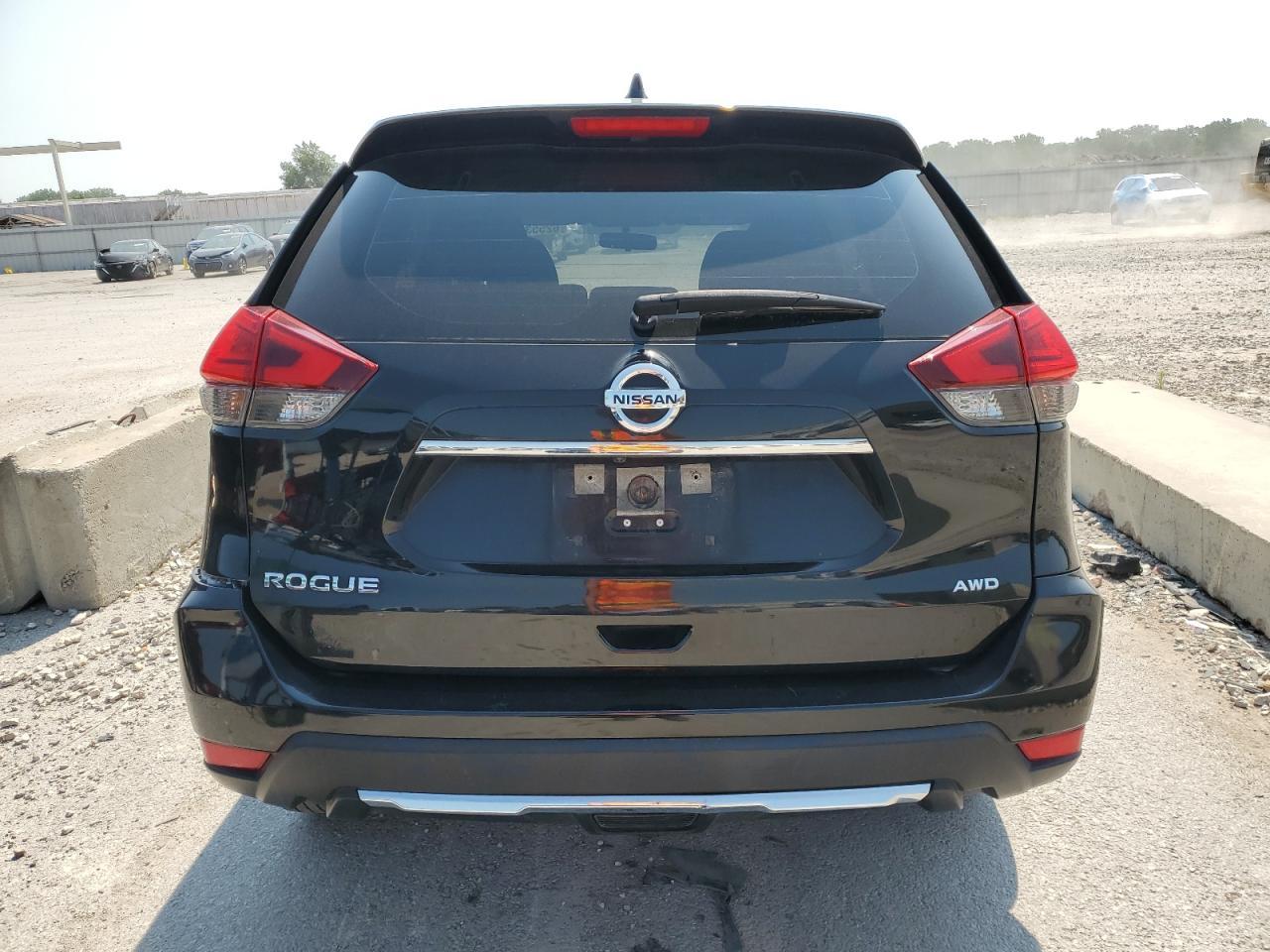 2017 Nissan Rogue S - zdjęcie 6
