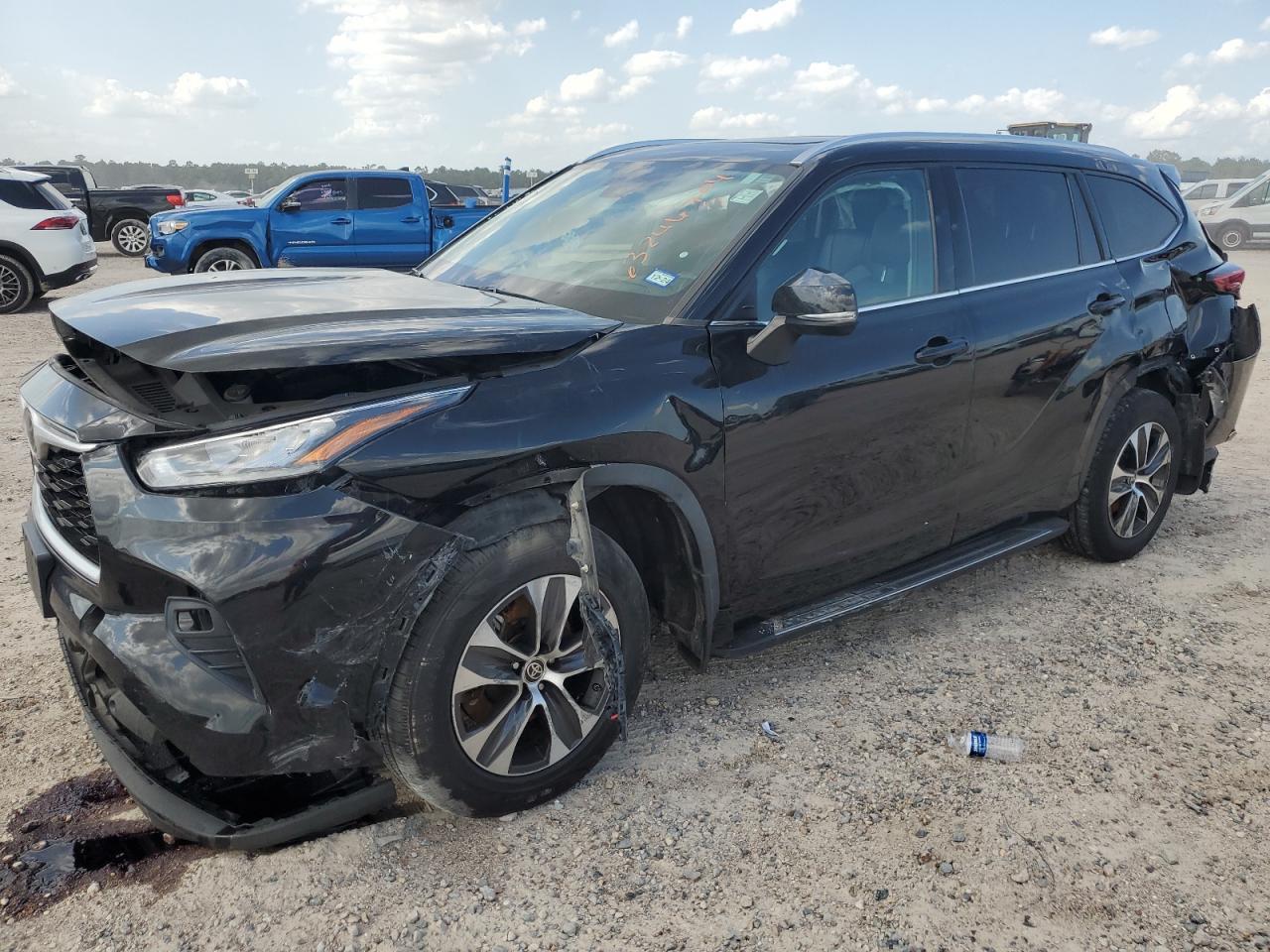 2020 Toyota Highlander Xle - zdjęcie główne