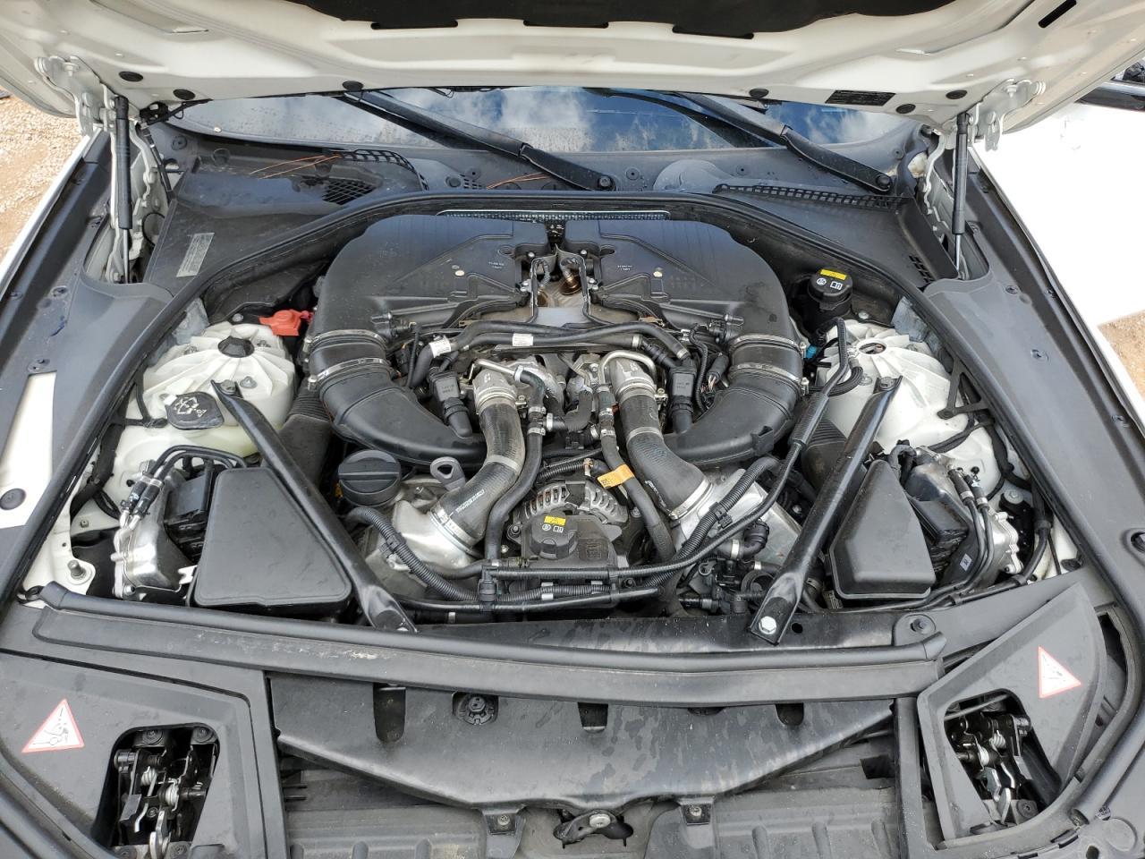 2015 BMW 550 I - zdjęcie 12