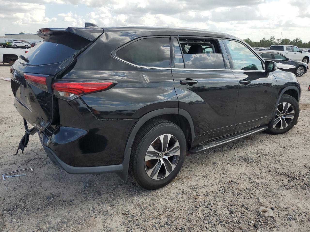 2020 Toyota Highlander Xle - zdjęcie 3