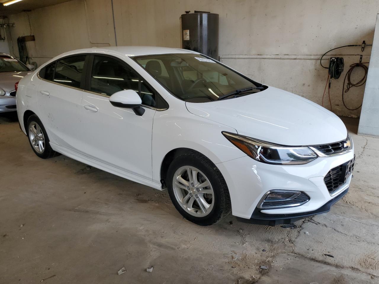 2017 Chevrolet Cruze - zdjęcie 4