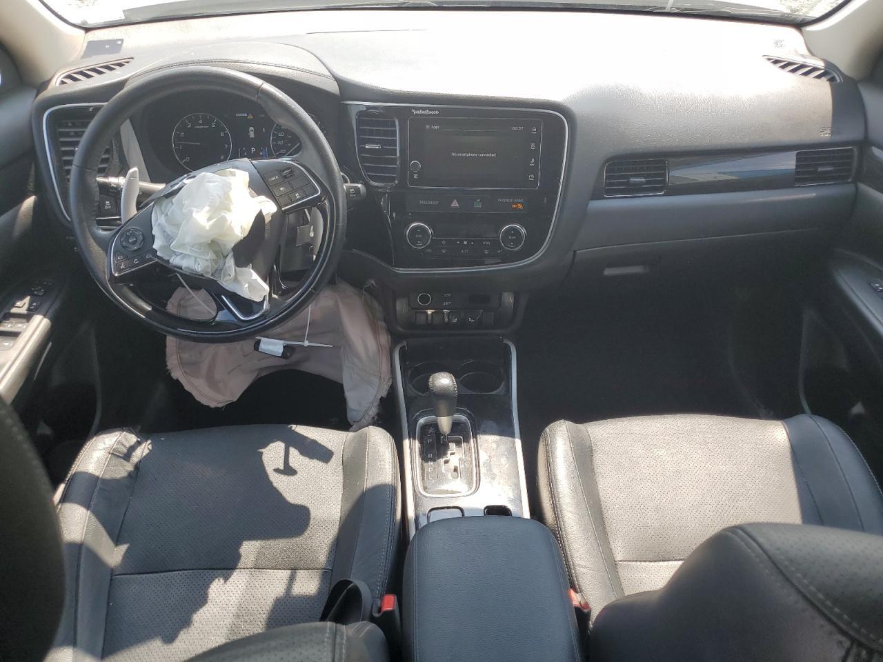 2017 Mitsubishi Outlander Gt - zdjęcie 8