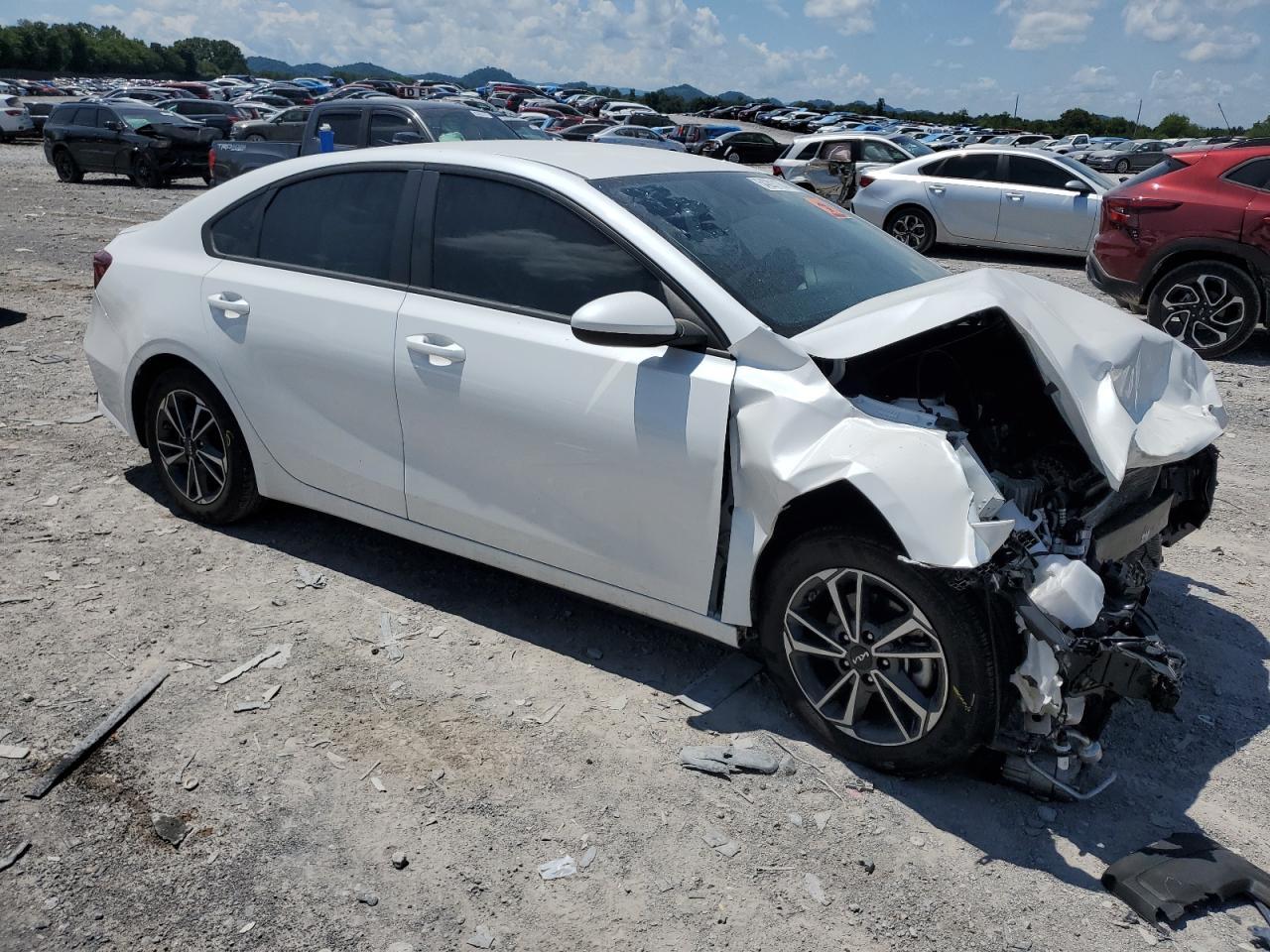 2023 Kia Forte Lx - zdjęcie 4