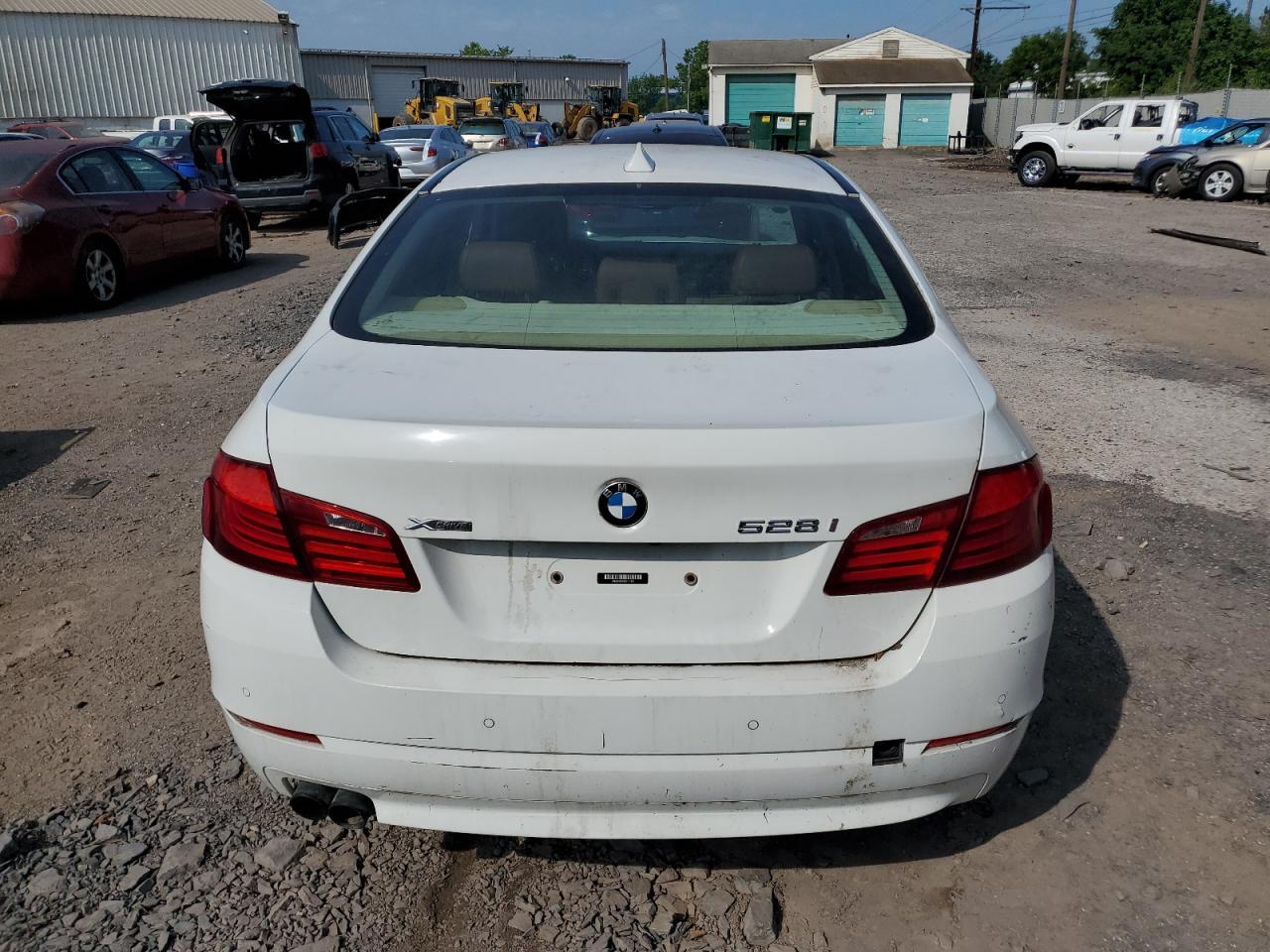 2013 BMW 528 Xi - zdjęcie 6