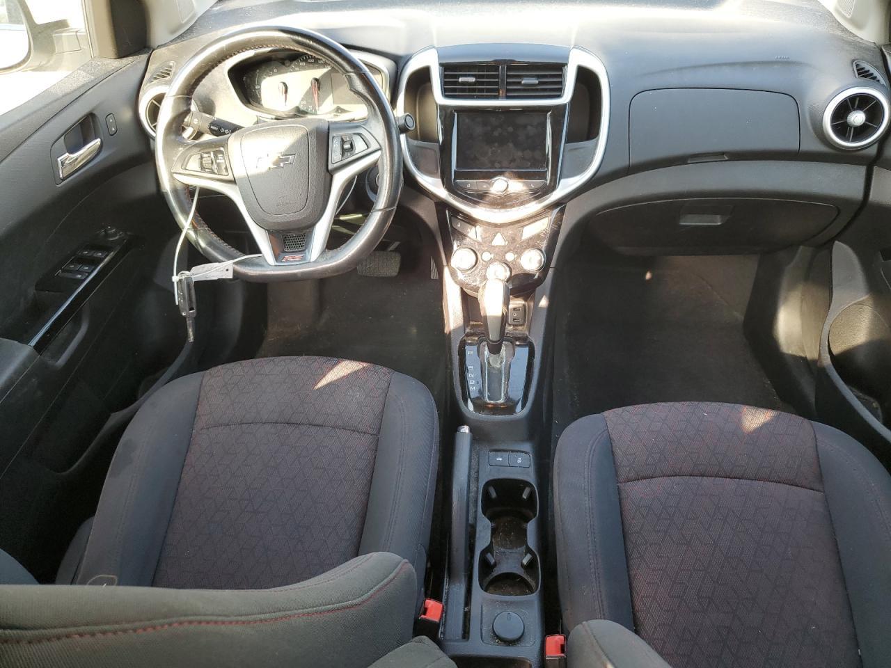 2018 Chevrolet Sonic Lt - zdjęcie 8