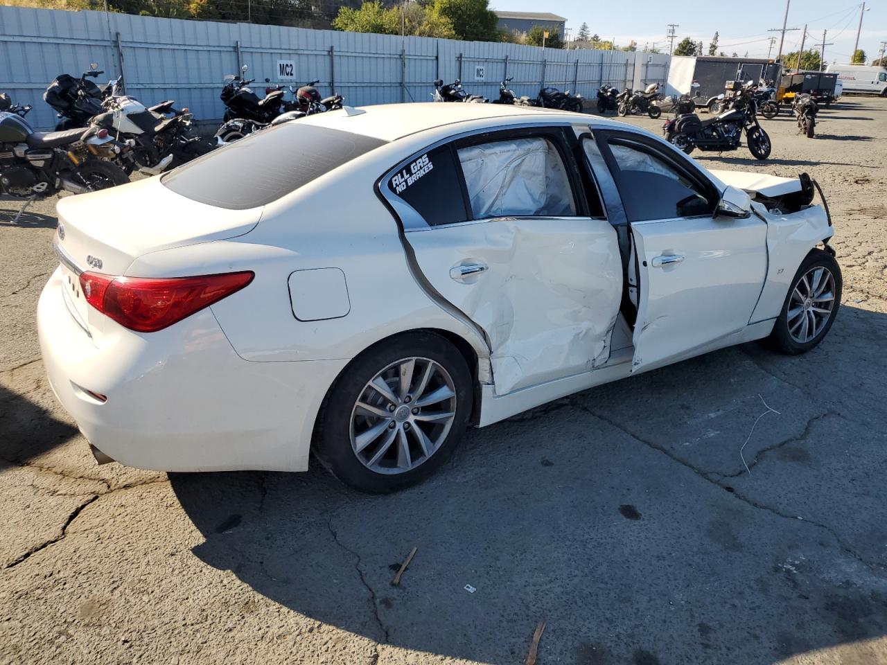 2015 Infiniti Q50 Base - zdjęcie 3
