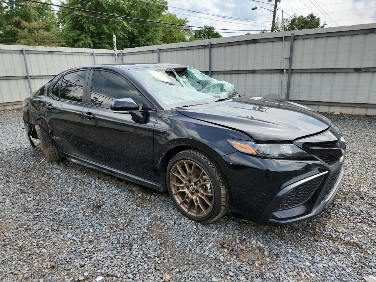 2024 Toyota Camry - zdjęcie 4