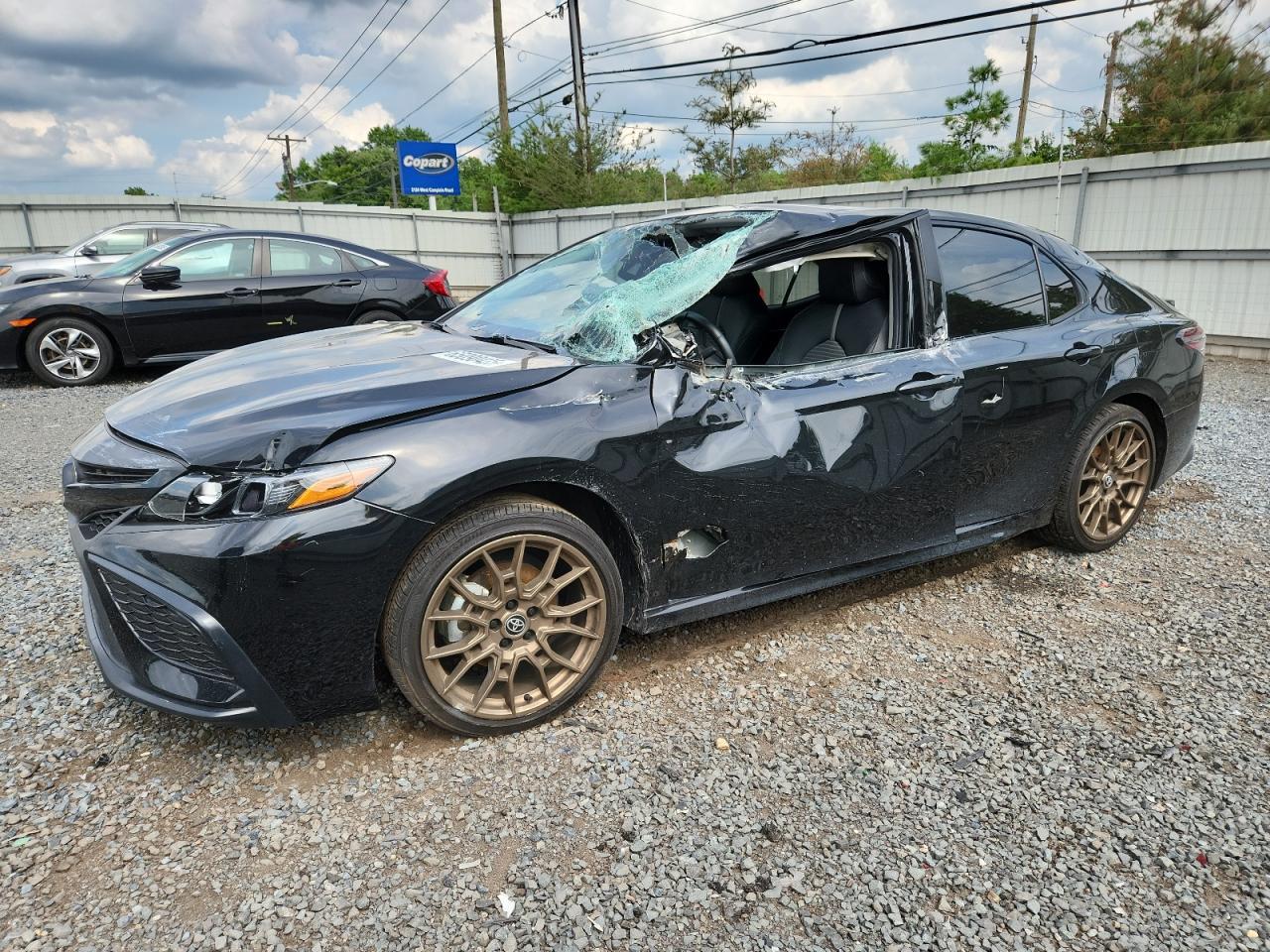 2024 Toyota Camry - zdjęcie główne