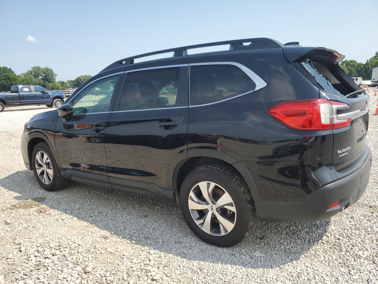 2024 Subaru Ascent Premium - zdjęcie 2