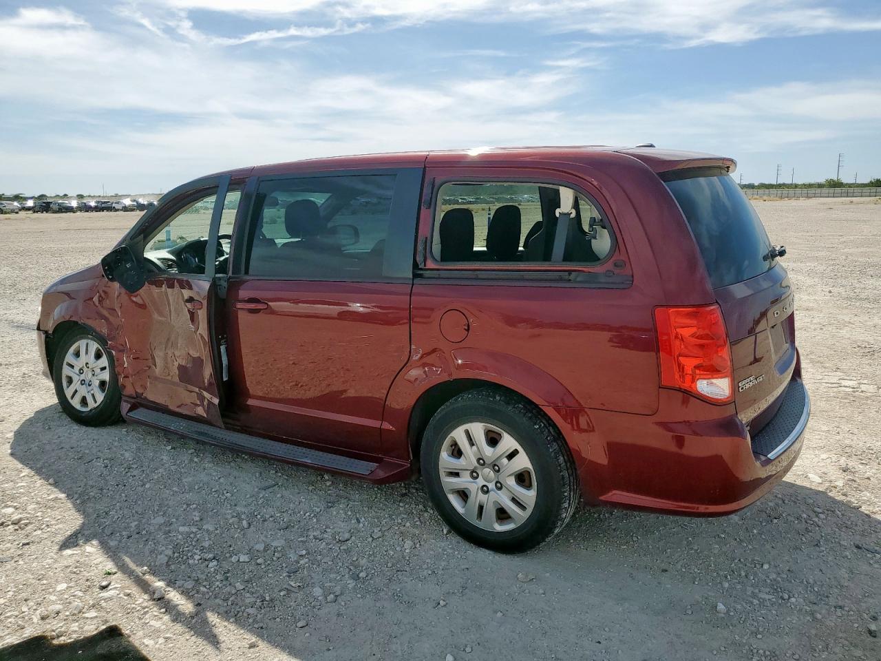 2018 Dodge Grand Caravan Se - zdjęcie 2