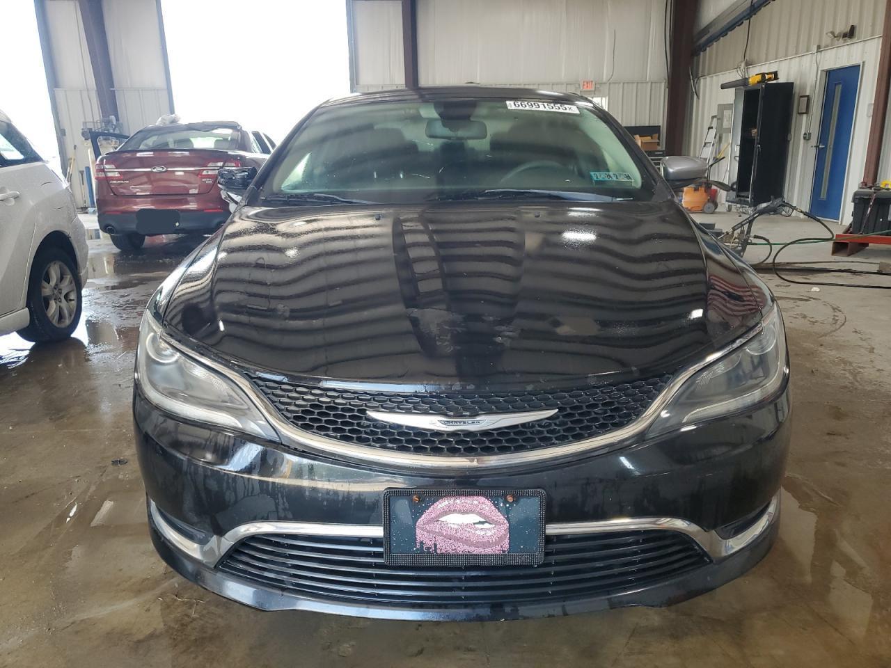 2015 Chrysler 200 Limited - zdjęcie 17