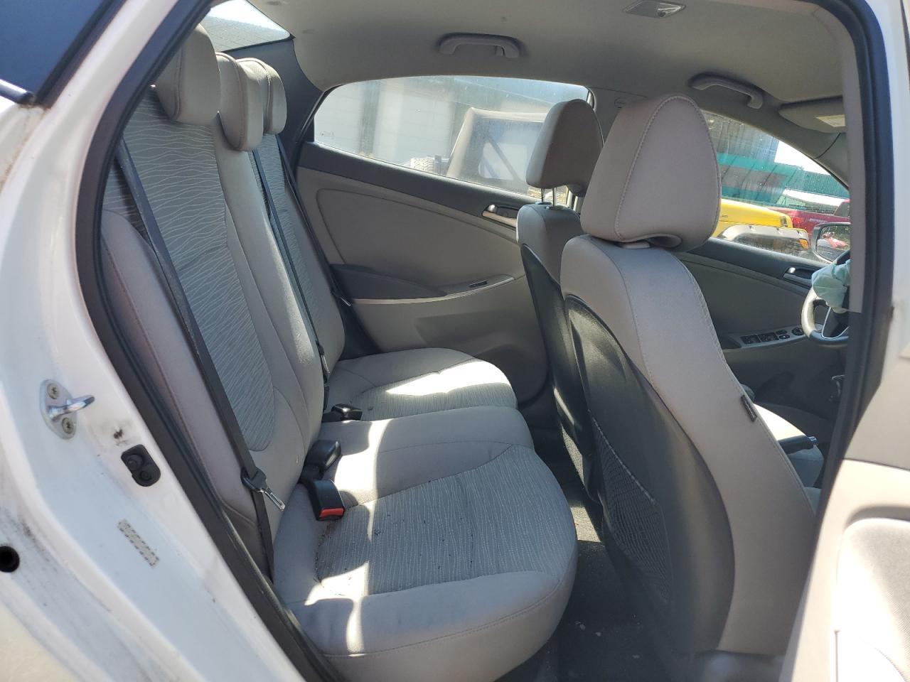 2015 Hyundai Accent Gls - zdjęcie 10