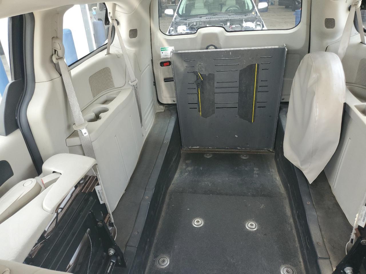 2013 Dodge Grand Caravan Se - zdjęcie 10