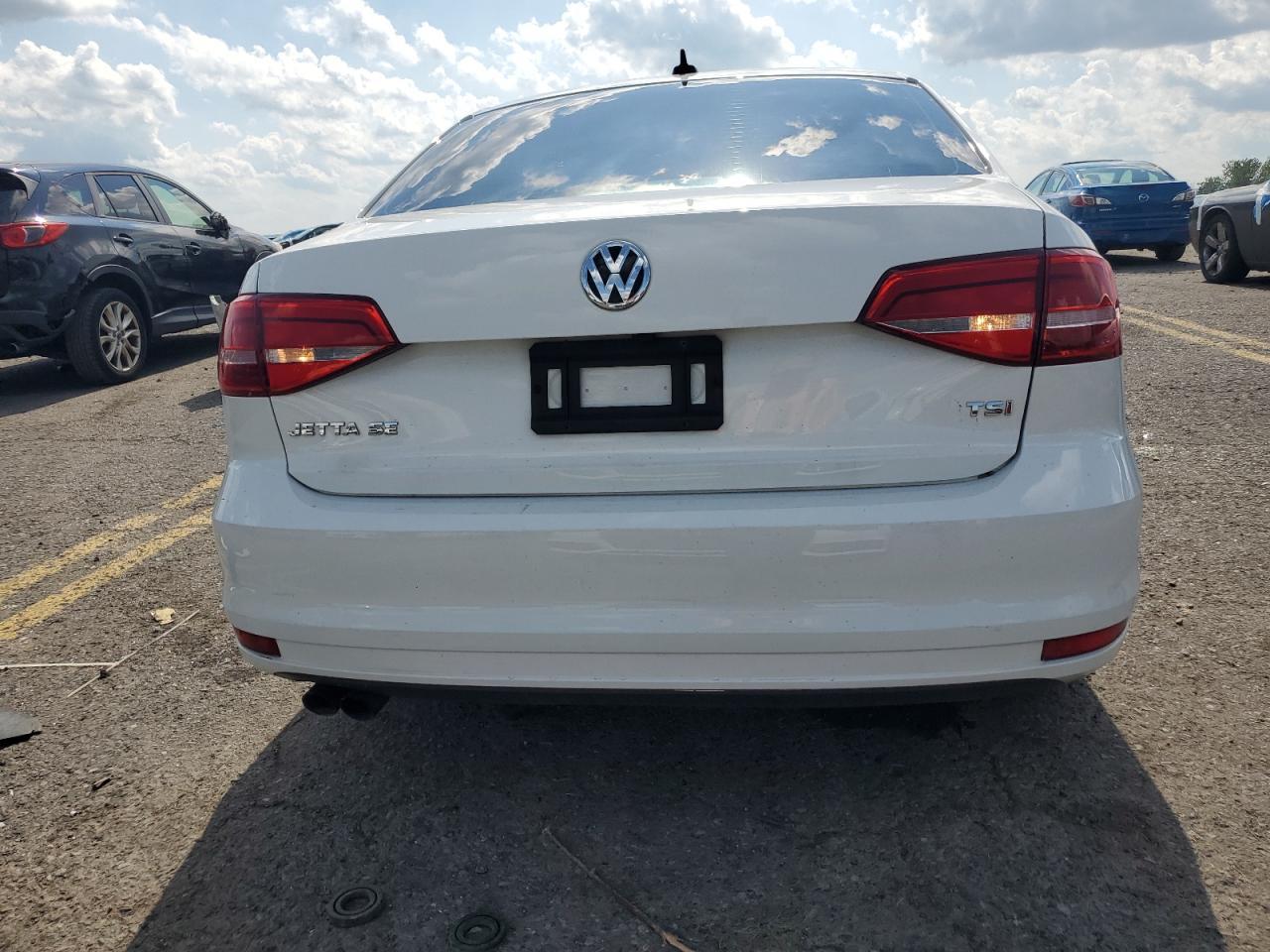 2015 Volkswagen Jetta - zdjęcie 6