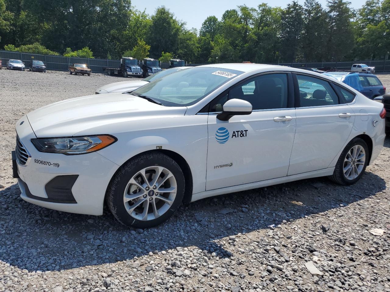 2019 Ford Fusion Se - zdjęcie główne