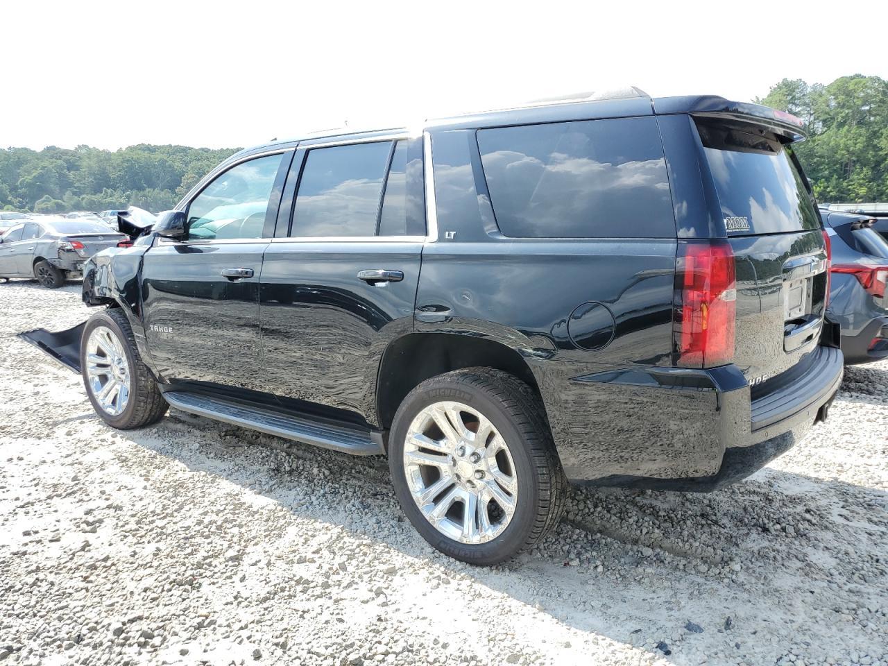 2020 Chevrolet Tahoe C1500 Lt - zdjęcie 2