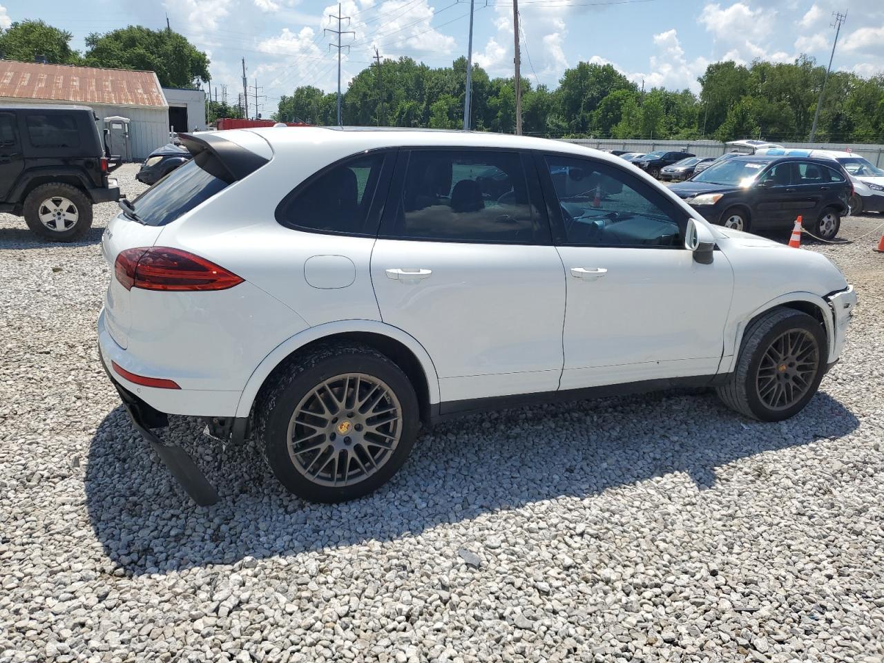 2017 Porsche Cayenne - zdjęcie 3
