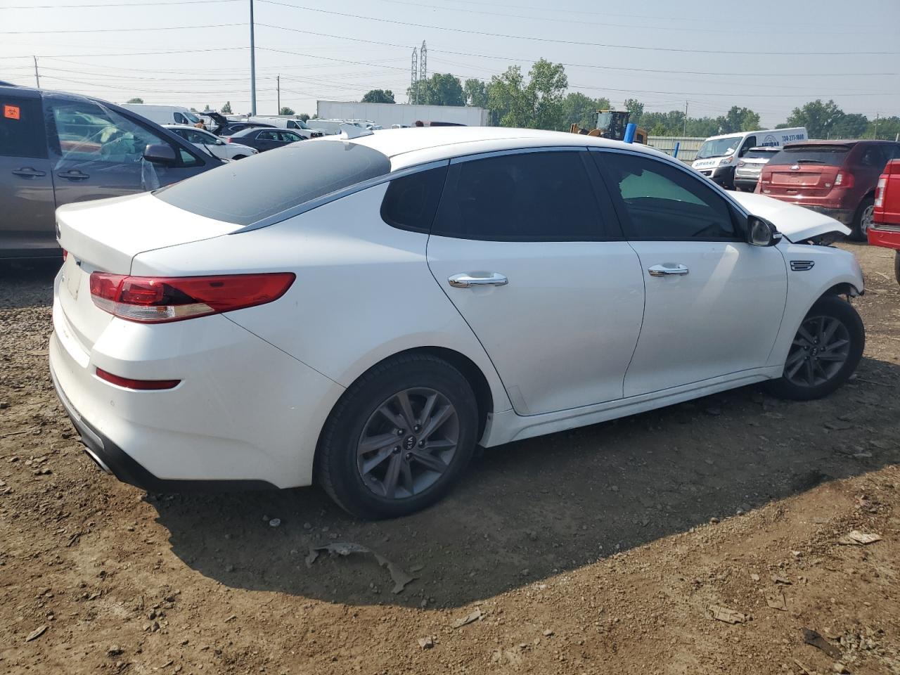 2020 Kia Optima Lx - zdjęcie 3