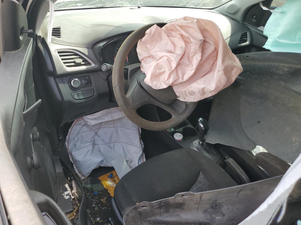 2021 Chevrolet Spark Ls - zdjęcie 8