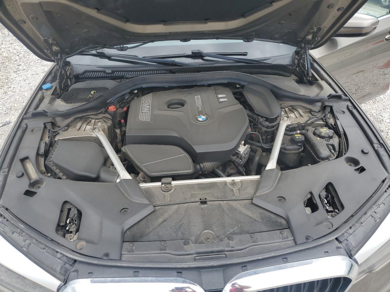 2019 BMW Seria 5 530i - zdjęcie 11