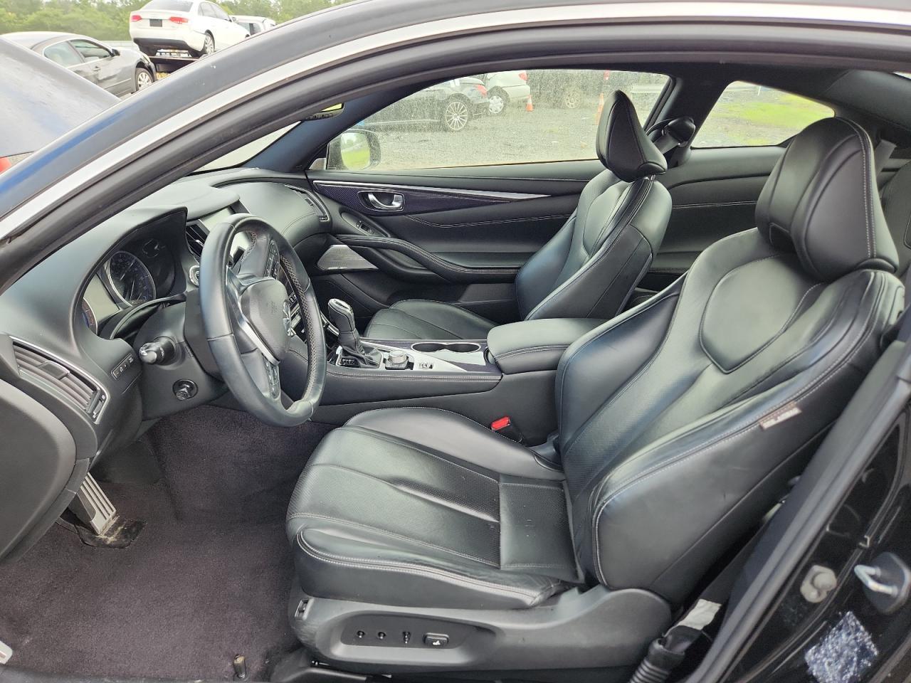 2017 Infiniti Q60 Red Sport 400 - zdjęcie 7