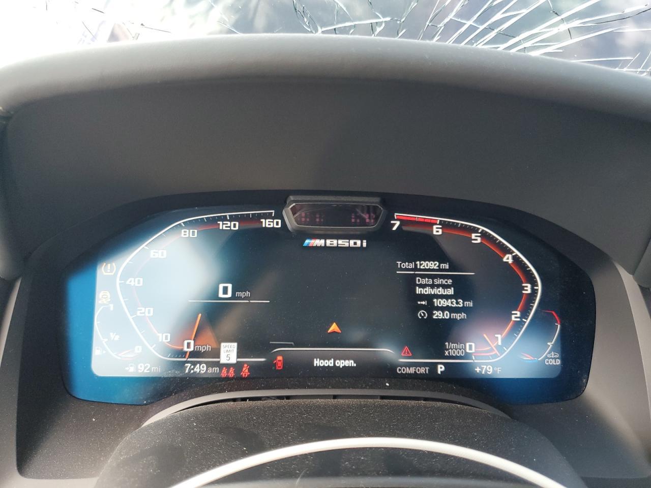 2024 BMW M850Xi - zdjęcie 9