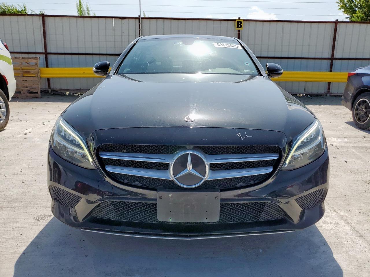 2019 Mercedes-Benz C 300 - zdjęcie 5